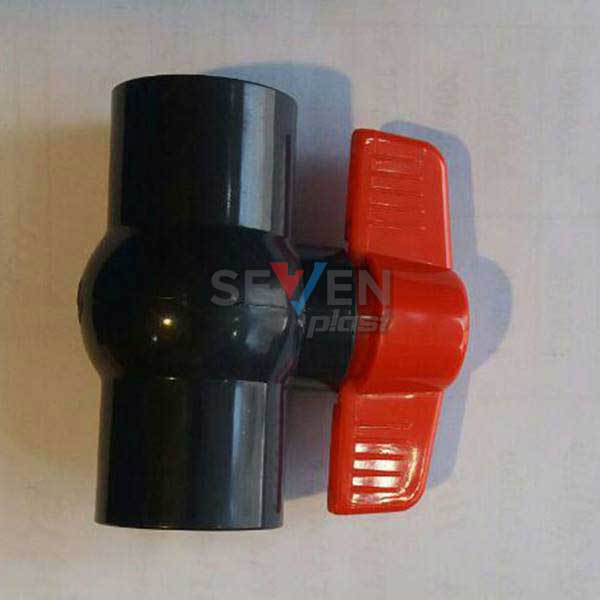 One-piece-UPVC-gear-valve شیر یه تیکه دنده ای پی وی سی